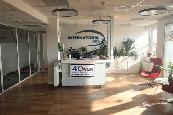 Kancelářské prostory International SOS Assistance po profesionálním úklidu kanceláří